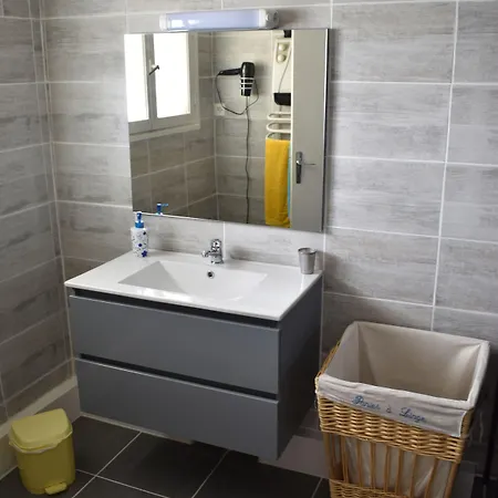 Maison Hormidas 3* Crouseilles